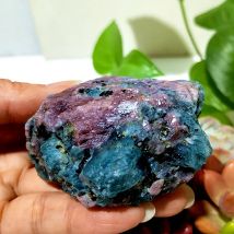 Naturstein roter Korund und Aquamarin syn genetische Erz meditation Hexerei Energie Geist Feng Shui Kristall dekoration