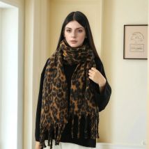 New Leopard Print Cashmere Scarf Lady Tassel Shawl Winter Warm Blanket Women Neckerchief Thick Scarves Full Cover Scarf 190*40cm