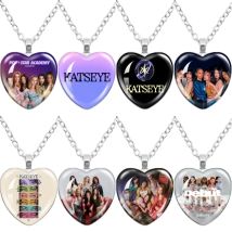 K-KATSEYE Necklace Katseye Korean Girl Band Necklace Glass 25MM Heart Shape Pendant Necklace Jewelry Charm Fans Gift
