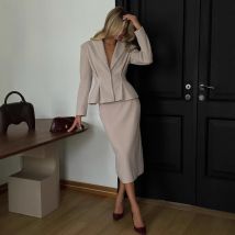 Temperament Woolen Rock Zwei Stück Set Frauen Einfarbig Schlank Blazer Mantel Paket Hüfte Röcke 2 Stück Sets Elegante Alle-spiel Anzug
