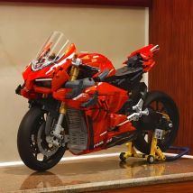 Zusammengebautes Motorrad-Bausteinspielzeug mit 2129-Partikeln, Motorradmodelle, Desktop-Dekoration für Autoliebhaber wie Geschenke, ohne