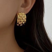 Geometrischer Ohrstecker mit Vintage-Webart-Textur für Damen, vergoldeter Edelstahl, quadratische Ohrringe, Persönlichkeitsschmuck