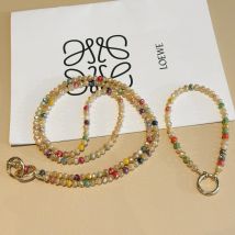 Leichtes, luxuriöses Retro-Handy-Lanyard mit farbigen Perlen, kurzer Handy-Anhänger, Handytasche, Umhängetasche, lange Kette