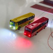 2 Stück N-Maßstab leuchtendes Miniatur-Busmodell 1:150 12 V Legierung Fahrzeug Spielzeugautos Architektur Gebäude Layout/DIY Modellbau Diorama