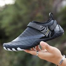 Schnell trocknende Wasserschuhe für Herren, Unisex, atmungsaktiv, Aqua-Schuhe, zum Hineinschlüpfen, rutschfeste Watschuhe, Reisen, Wasserpark, Pool, Damen-Turnschuhe