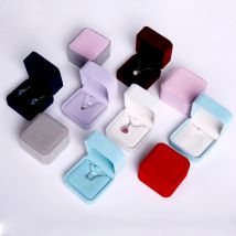 1 stücke 7x7 cm Starke Samt Halskette Display Box Bunte Hochzeit Geburtstag Fällen Halskette Geschenk Boxen Diy schmuck Lagerung Verpackung