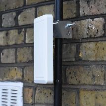 5G MIMO Wandantenne, steigern Sie Ihr Signal mit zwei 18 dBi Verstärkung im Bereich 3300–3800 MHz – perfekt für Großbritannien- und EU-Netzwerke!