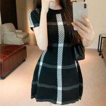 Luxusmarke Design Sommer gestrickt elastisch schwarz Kurzarm Kleid für Frauen Mode Mini schlanke Vestidos Rock Kleidung