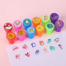 12PCS Pokemon Anime Colore Mini Sigillo Pikachu Gengar Snorlax Cartoon Carino Giocattolo di Plastica Accessori Decorare I Regali Di Compleanno Per Bambini