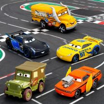Pixar Cars 3 Modello a temperatura variabile Disney Saetta Mcqueen Racing Family Mack Zio Auto Giocattolo Ragazzo Ragazza Bambini Giocattoli Regalo