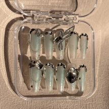 10 stücke lange quadratische falsche Nagel flecken handgemachte Blitz hellblau drücken auf Nägel Diamant Metall kette Schmetterling Dekor gefälschte Nagels pitzen