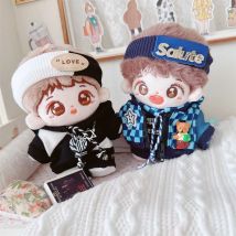 10 cm Kawaii Mini Idol Puppe Niedliche gefüllte Baumwollpuppe Cooler Jungenanzug für Plüschpuppe Dress Up Wechselkleidung Spiel für Mädchen Geschenke