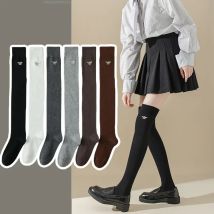 Frauen Strümpfe JK Mädchen Gestrickte Baumwolle Knie Hohe Socken Oberschenkel Hohe Strümpfe Frauen College Stil Einfarbig Lange Socken Strumpf
