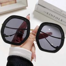 Trendy Oversized Oval Frame Women's Sunglasses Brand Design Fashion Men Sunglass Street Photo Summer Travel Eyewear Female UV400