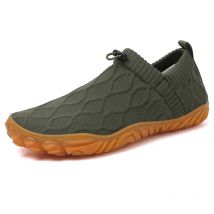 Atmungsaktive gestrickte Herren vulkan isierte Schuhe männliche Slip-On Freizeit schuhe Mode bequeme Mann Outdoor-Laufschuhe
