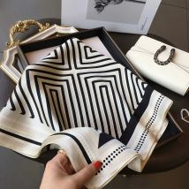 Eleganter Schal im nordischen Stil für alle Jahreszeiten, Schal aus Kunstseide, Bandana, schlicht, schick, dekorativer Wickelschal für Damen, quadratische Schals