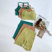 Einfarbig Gym Bike Yoga Set Kurze Legging Kreuz Zurück Sport Bh 2pc Trainingsanzug Athletisch Frauen Gym Anzug umfassende Ausbildung 👚