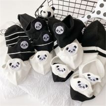 Lustige süße Stickerei Panda Socken Frauen Harajuku Divertidos Kawaii weiß schwarz gestreift kurze Söckchen
