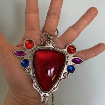 Großer anime roter stein von aja kars halskette anhänger cosplay prop 9cm