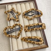 1 Set Fashion Korean BB Hair Clips Leopard Print Plush Cute Barrettes Women Girls Hair Accessories Winter Snap Clip Headdress