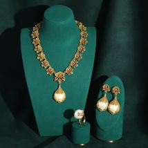 Hohe Luxus Romantische Tropfen Barock Perle Anhänger Vintage-Schmuck Sets Cooper Blume Halskette Ohrring Ring Frauen Hochzeit Braut