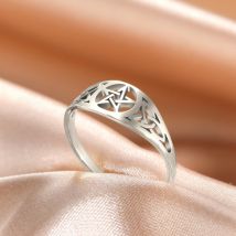COOLTIME Witch Knot Supernatural Pentagram Ring for Women Stainless Steel Celtics Knot Star Amulet Couple Ring Jewelry Gift