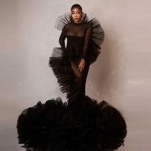 Dramatische schwarze Meerjungfrau-Abschlussballkleider, dehnbar, durchsichtig, Rüschen, Tüll, Geburtstags-Fotoshooting-Kleid, einzigartiges Design, durchführendes Kleid für Gala