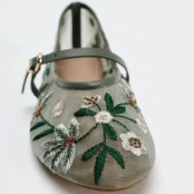 Neue Mesh Atmungsaktive Ballerinas Frauen Luxus Designer Gestickte Blume Mary Jane Schuhe Licht Komfort Sommer Wohnungen 2025