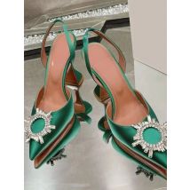 2025 Spring/Summer New High Heels Silk Fashion Crystal Sun Buckle Pointed Banquet Wine Glass with Shallow Mouth Women's Sandals