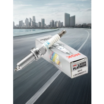 1Pcs 6643 LZKAR6AP11 NGK Platinum Spark Plug for NISSAN SUNNY QASHQAI SYLPHY TIIDA X-TRAIL LANNIA