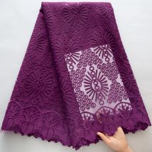 Luxuriöser burgunderroter Mesh-Spitzenstoff aus Nigeria – exquisite florale französische Netzspitze für elegantes Modedesign und Basteln S4559