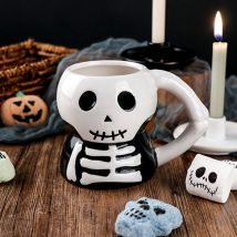 7,8 Unzen neuartige 3D-Schädel-Design, umweltfreundliche Kaolin-Keramik-Kaffeetasse, ideal als Halloween-Geschenk, fügt gruselige Berührung an Ihren Urlaub an