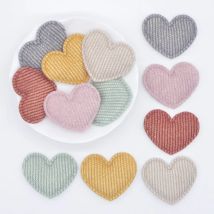 50 Teile/los 35*30mm Gepolsterte Glitter Tuch Herz Applikationen für DIY Hut Kleidung Leggings Nähen Liefert Kopfbedeckungen decor Patches