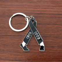 Commemorate Michael Jackson Keychain King Of Pop MJ Dancer Music Birthday Rock Roll Dancing Jewelry