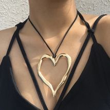IngeSight.Z Übertrieben Hohl Große Liebe Herz Anhänger Halskette für Frauen Koreanische Mode Schwarz Samt Choker Halskette Para Mujer