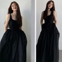 Schwarzes Trägerloses Langes Kleid Damen Mode Schlankes Ärmelloses O-Ausschnitt Hochgeschnittenes Kleid Frühling Sommer 2026 Neu Party Vestidos