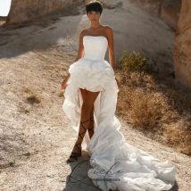 QICHE Luxus-Hochzeitskleider, trägerloses Mini-Partykleid für die Braut, Hi-Lo, Hofschleppe, wunderschönes Brautkleid mit Schnürung, individuell gestaltet