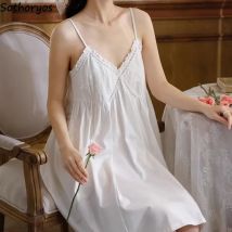 Weiße ärmellose Nachthemden Frauen dünne Sommer sexy Nachtwäsche mit Brust polster Retro Prinzessin feminine schöne Rüschen Homewear Ins