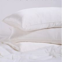 Ein Seidenkissen, Füllung aus 100 % Maulbeerseide, mit Schalenbezug aus reinem Naturseidensatin, 75 x 48 cm, 1 kg bis 1,5 kg, individuell anpassbar