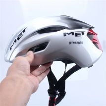MET Manta Rresight Casco da ciclismo da uomo Bici Sport all'aria aperta Pattinaggio di velocità MTB Casco da strada di montagna sicuro Casco da equitazione per bicicletta