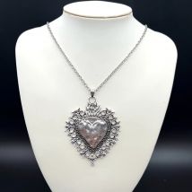 Heilige flammende Herzen, Heilige flammende Corazon, Ex-Motos-Herzen, mexikanische Milagros-Halskette, brennende Herz-Halskette, Gothic-Schmuck,