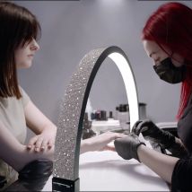 Fosoto Lampada da tavolo per unghie da 30 pollici 40W con lampada da scrivania per manicure con diamanti Illuminazione a mezzaluna a LED per salone di tatuaggi per unghie