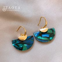 Design sense Green Texture Fan-shaped Pendant Earrings 2025 New Jewelry Unusual Fashion AccessoriesFor Womens Christmas Earrings