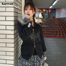 Karrram Japanischer Y2k Pelz Kapuzenmantel Grunge Ästhetik Tattoo Print Jacke Vintage Harajuku Doppelreißverschluss Oberbekleidung Trashy 2000er Jahre