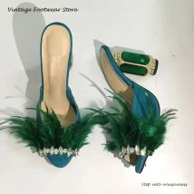 Vintage Feder verzierte Kristall Hausschuhe Luxus Runde offene Spitze Runde Heels Schuhe Damen Pull On Party Moderne Hausschuhe