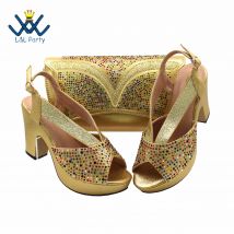 Buckle Strap Sandals Nigerian Women Shoes and Bag Set in Green Color with Wedges Heels For Ladies Party