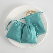 10 sztuk/partia Tinifu niebieska flanelowa opakowanie na biżuterię aksamitna etui ze sznurkiem na kosmetyczne kosmetyczki do makijażu Chic Wedding Favor torba na prezent