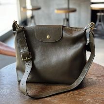 2026 Vintage Damenhandtasche aus pflanzlich gegerbtem Rindsleder, Leder-Umhängetasche, lässige große Kapazität, Urlaubstasche