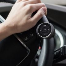 Telecomando multimediale per volante per auto con telecomando Bluetooth per telefono Android iOS
