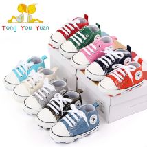 Neue Babyschuhe Jungen Mädchen Klassische Leinwand Lässige Turnschuhe Frühling Neugeborenen Erste Wanderer Kleinkind Weiche Sohle Rutschfeste Wanderschuhe